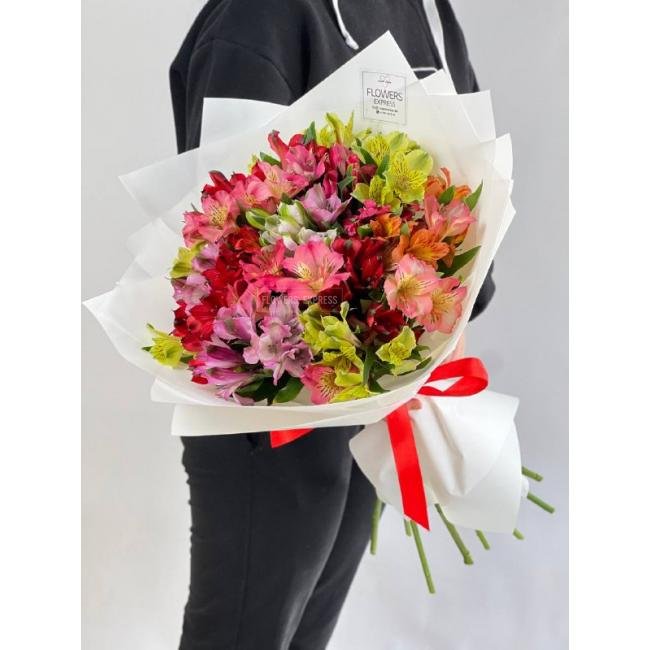 Микс из 15 альстромерий