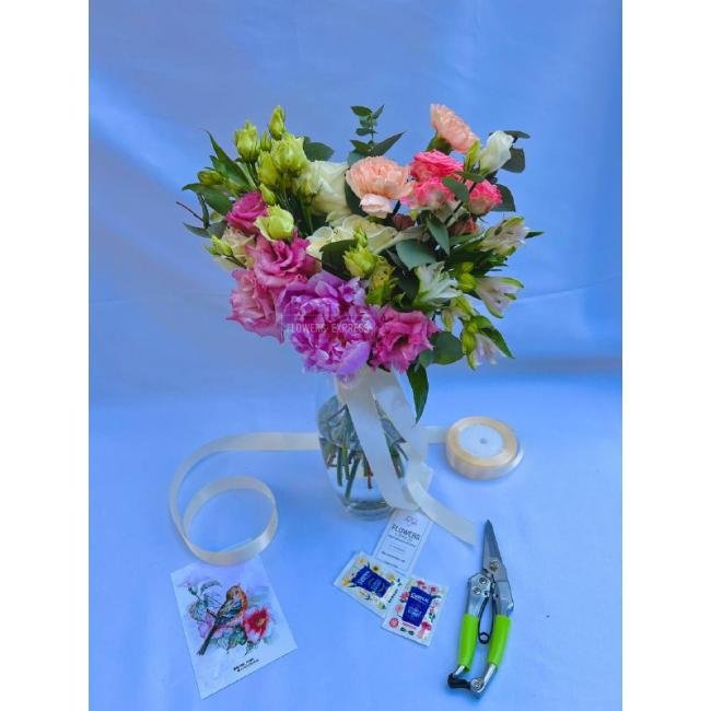 Цветочная подписка S (4 букета - 4 недели)