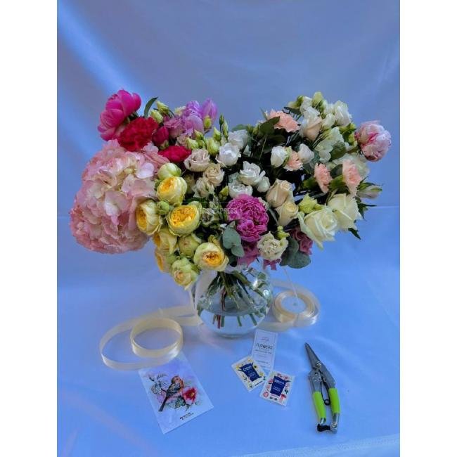 Цветочная подписка XL (4 букета - 4 недели)