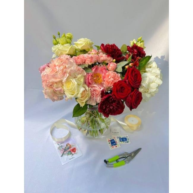 Цветочная подписка XL (4 букета - 4 недели)