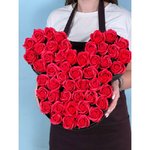 Композиция с розами из мыла &laquo;Микки Red&raquo;