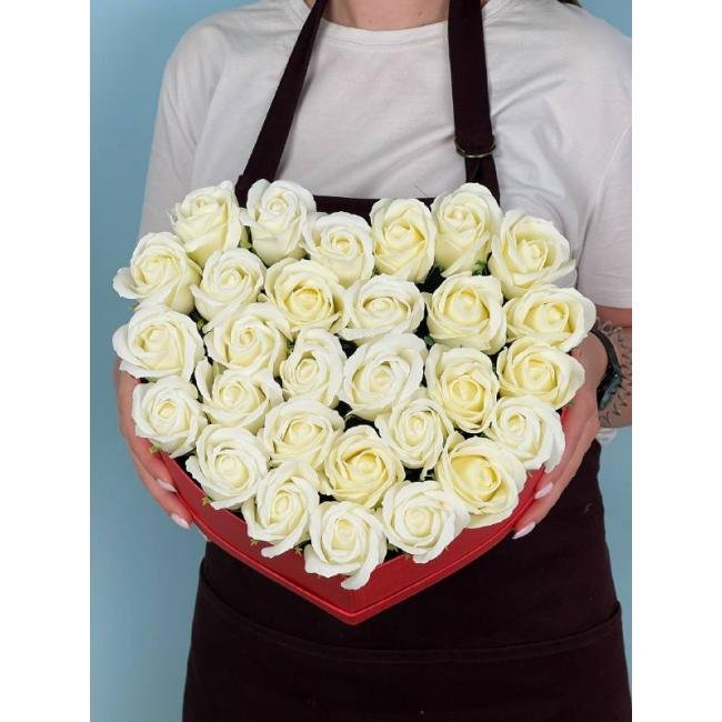 Композиция с розами из мыла &laquo;Чудо&raquo;