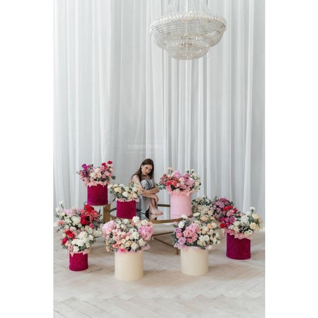 Комната цветов &laquo;Взрыв эмоций&raquo; (9 композиции)