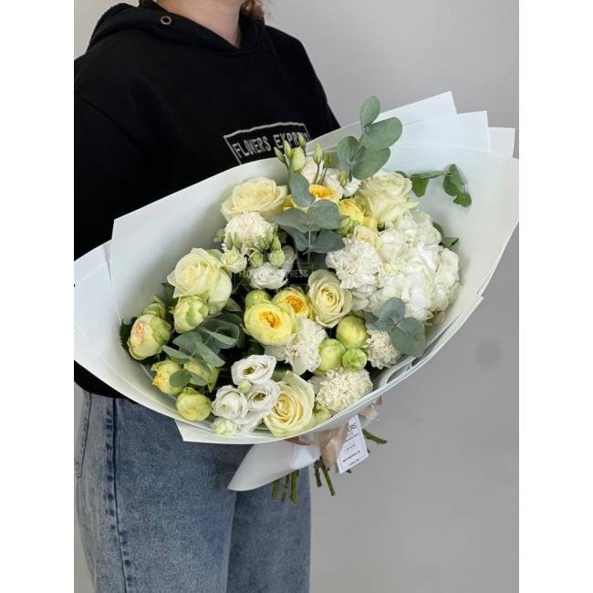 Сборный букет &laquo;Весенний миг&raquo;