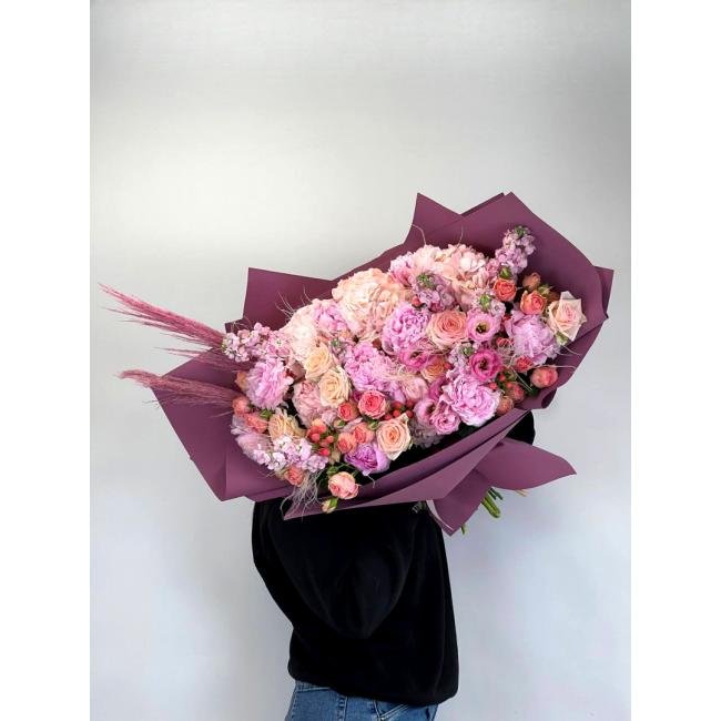 Сборный букет &laquo;Розовое безумие&raquo;