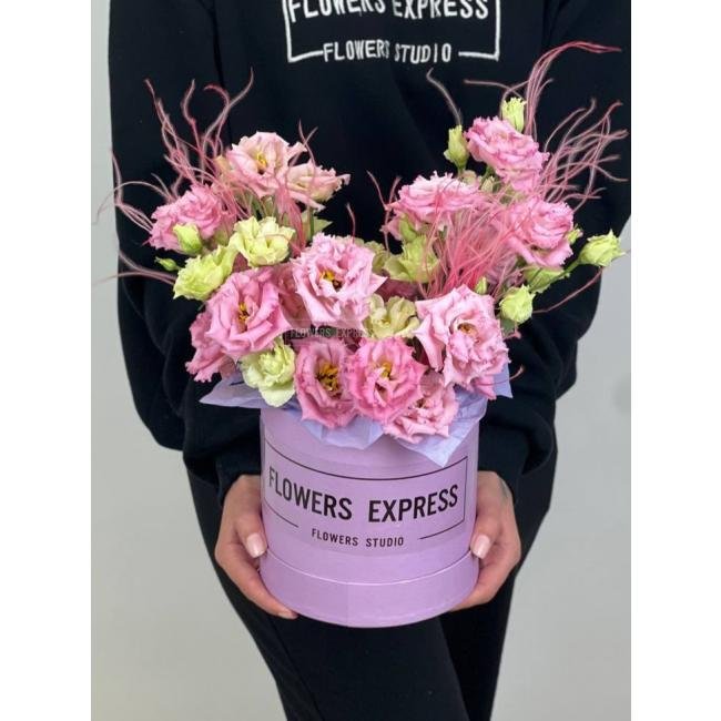 Цветочная коробка &laquo;Признание в любви&raquo;