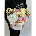 Цветочная коробка &laquo;Ангельский поцелуй&raquo;