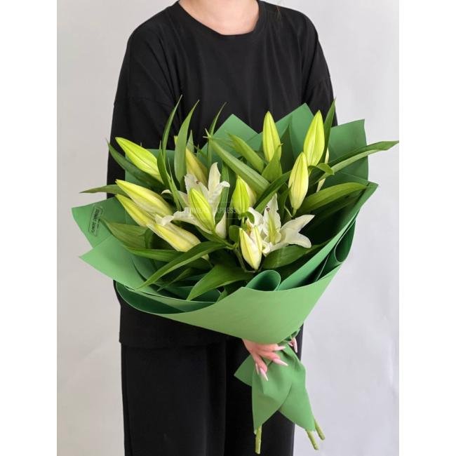 Букет из лилий &laquo;Парус&raquo;