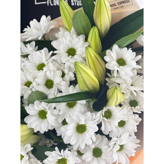 Дуобукет из лилий и хризантем