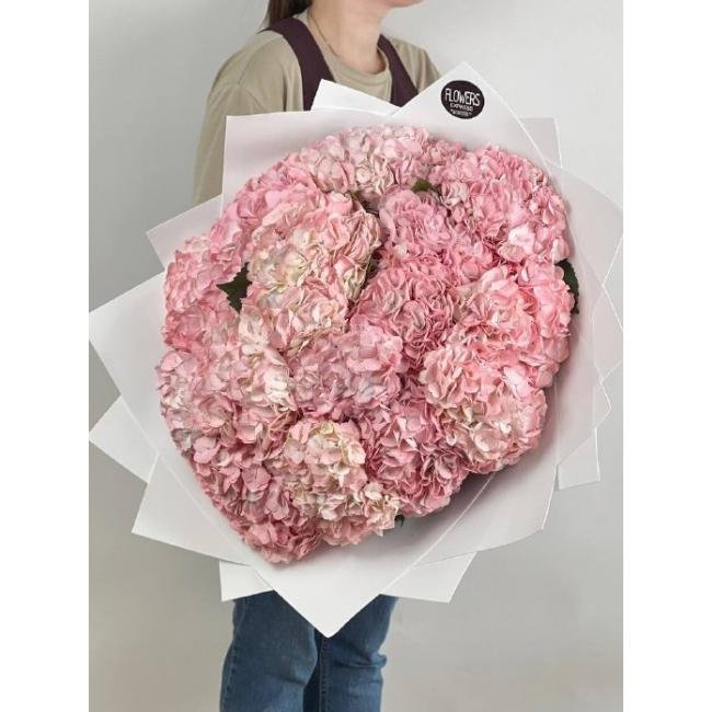 15 Розовых гортензий