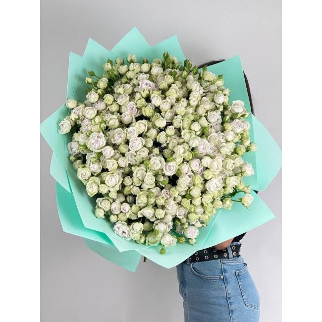 51 Белая кустовая роза