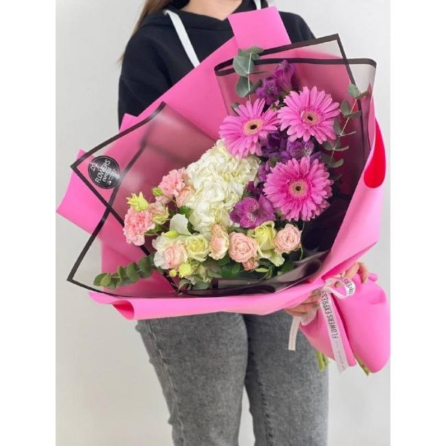 Сборный букет &laquo;Магия&raquo;