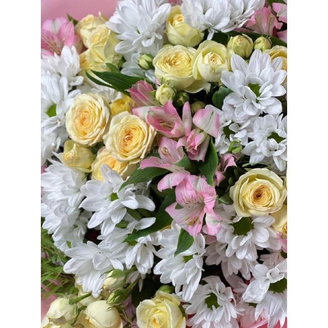 Сборный букет &laquo;Муза&raquo;