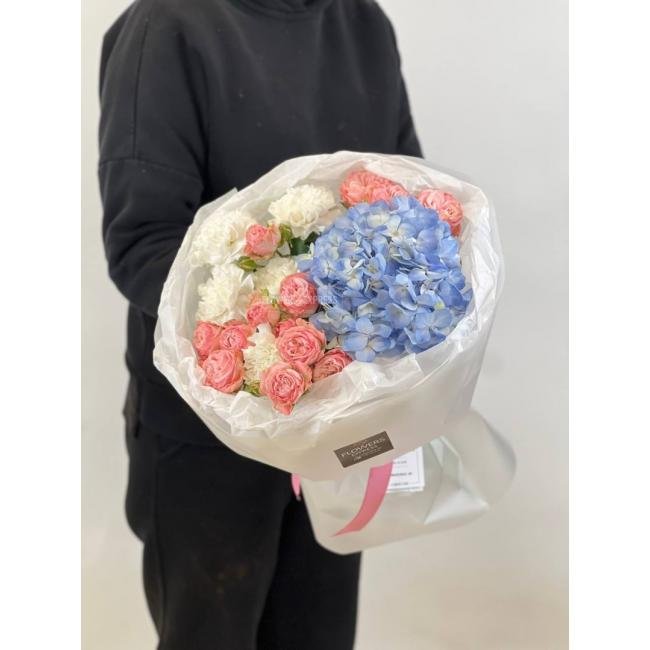 Сборный букет &laquo;Поэзия&raquo;