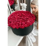 101 Малиновая роза в коробке