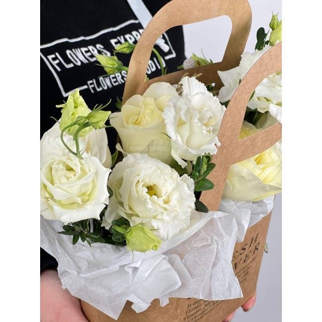 Цветочная сумочка &laquo;Ваниль&raquo;