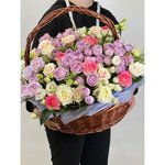 Корзина &laquo;Мелодия цветов&raquo;