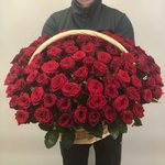 Корзина &laquo;Миллион алых роз&raquo;