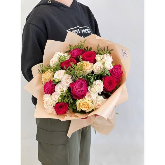 Сборный букет &laquo;Грация&raquo;