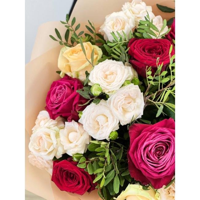 Сборный букет &laquo;Грация&raquo;