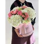 Цветочная коробка &laquo;Крем-брюле&raquo;