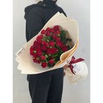 Букет из кустовых роз &laquo;Ред&raquo;