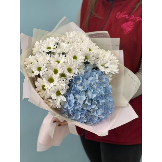 Букет из хризантем &laquo;Полумесяц&raquo;