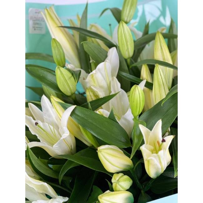 Букет из лилий &laquo;Аквамарин&raquo;