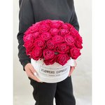 Цветочная коробка &laquo;Малиновый секрет&raquo;